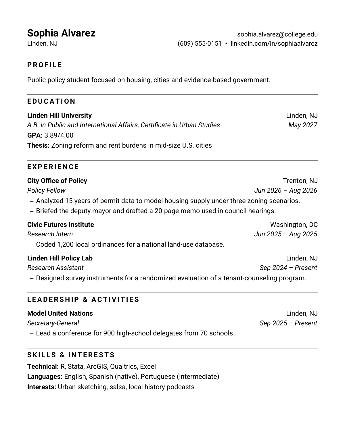 Ivy Scholar Column — Public Policy — resume template preview