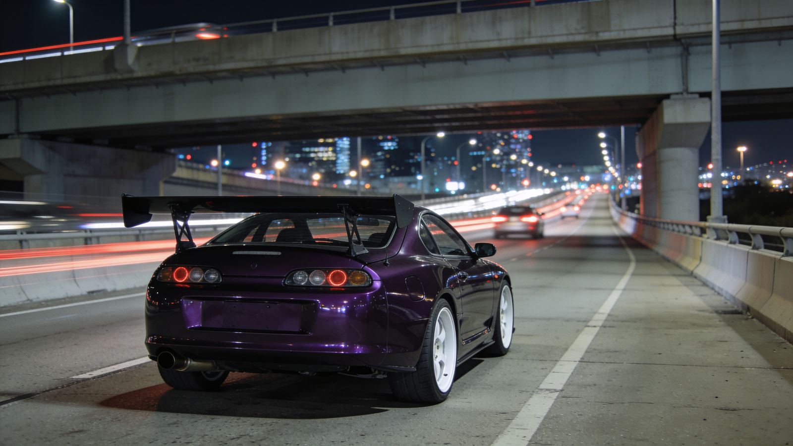 Expressway Night — 4K desktop wallpaper preview